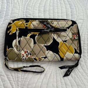 Vera Bradley Quilted Dogwood Pattern Floral Wristlet